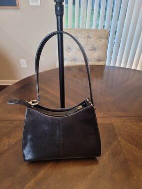 Liz Claiborne Black Leather Shoulder Bag - Women